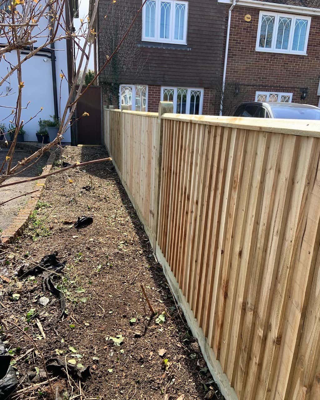 This is a photo of feather edge fencing installed in a residential property by Fast Fix Fencing Edenbridge